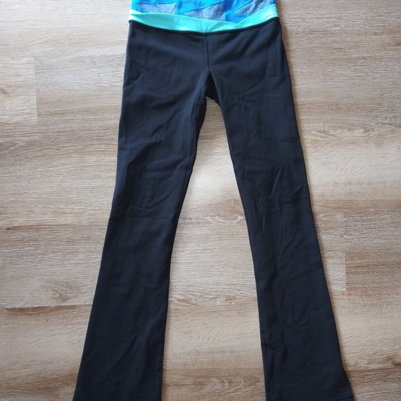 Ivivva By lululemon Girls Reversible pants 12 - Picture 3 of 8